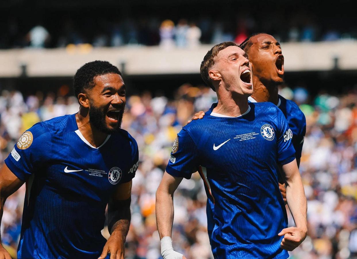 法国杯国际比赛日走向成谜，切尔西再遭质疑，悬念犹存，临场指挥获称赞 