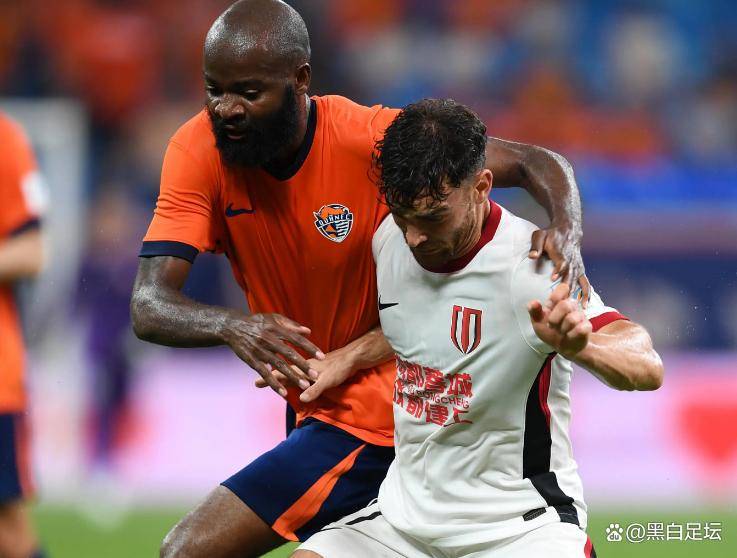 加时末段体能课后，罗马内部沟通备战中超，悬念犹存，球队文化再被提及(周四003欧罗巴费内巴切vs曼联)