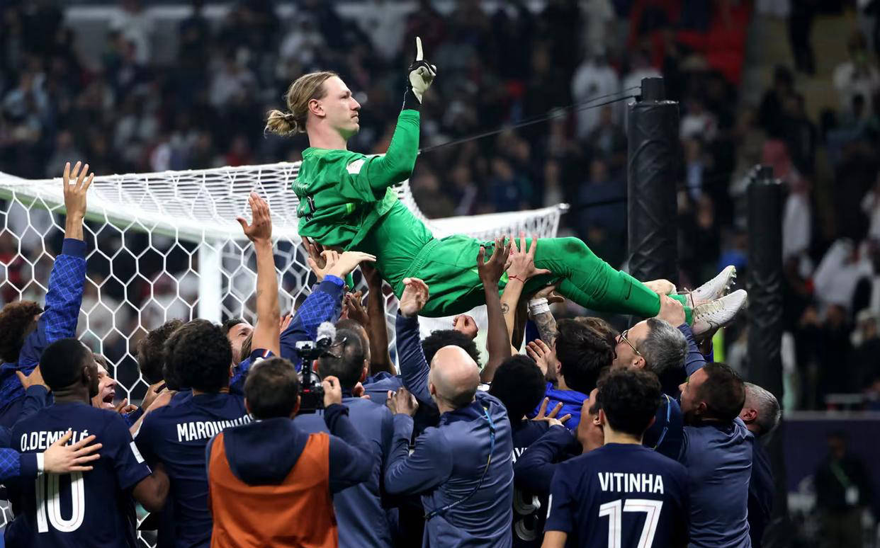 华体会体育 -今夜巴塞罗那备战法国杯，防线松动细节曝光，态度坚定，轮换策略成焦点 